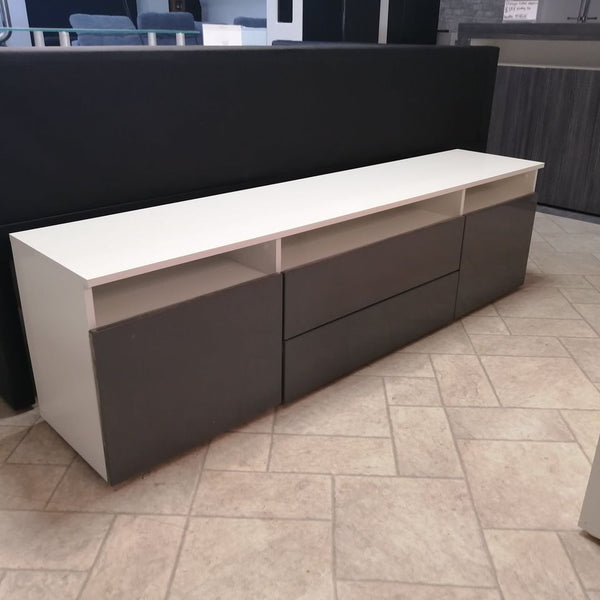 TV Stand Melbourne