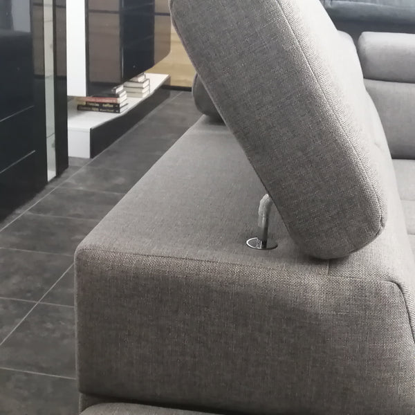 Sectional "Elias" in Gray Fabric + Bed Function