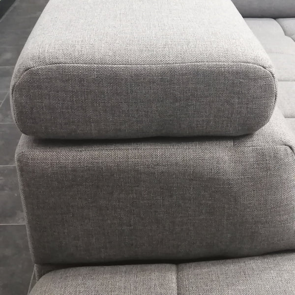 Sectional "Elias" in Gray Fabric + Bed Function